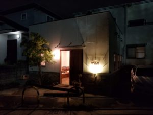 和泉市唐国町　美食屋辻商店　外観