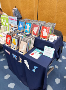 MOJIMAPステッカーの販売＠ペーパーサミット2025｜デザイズミ